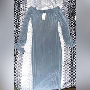 Boohoo-Ari off shoulder split sleeve bodycon dress